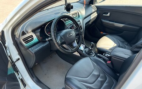 KIA Rio III рестайлинг, 2013 год, 700 000 рублей, 9 фотография
