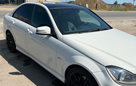 Mercedes-Benz C-Класс, 2012 год, 1 550 000 рублей, 2 фотография