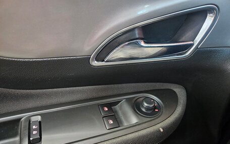 Opel Mokka I, 2014 год, 999 000 рублей, 15 фотография