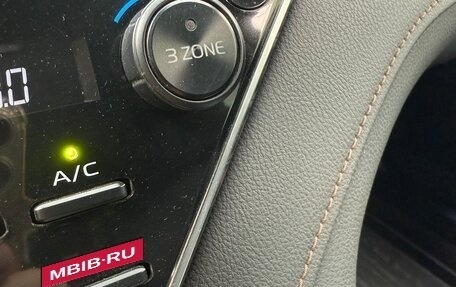 Toyota Camry, 2019 год, 3 240 000 рублей, 17 фотография