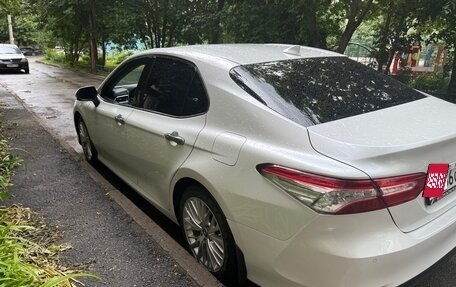 Toyota Camry, 2019 год, 3 240 000 рублей, 6 фотография