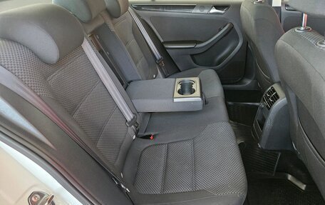 Volkswagen Jetta VI, 2017 год, 1 255 000 рублей, 13 фотография