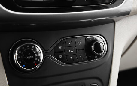 Renault Logan II, 2016 год, 746 000 рублей, 8 фотография