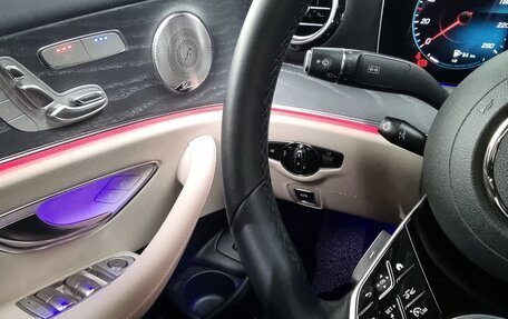 Mercedes-Benz E-Класс, 2021 год, 4 800 000 рублей, 15 фотография
