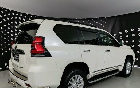 Toyota Land Cruiser Prado 150 рестайлинг 2, 2018 год, 6 250 000 рублей, 7 фотография