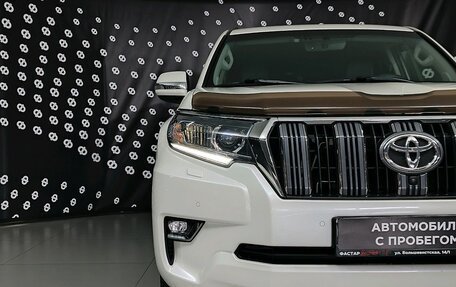 Toyota Land Cruiser Prado 150 рестайлинг 2, 2018 год, 6 250 000 рублей, 9 фотография