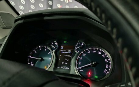 Toyota Land Cruiser Prado 150 рестайлинг 2, 2018 год, 6 250 000 рублей, 15 фотография