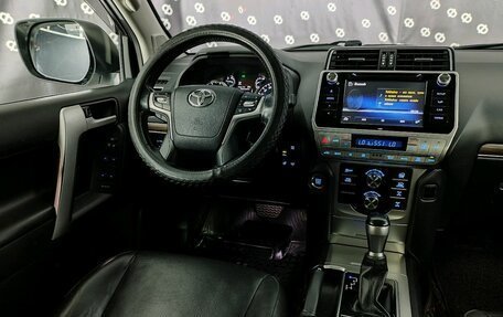 Toyota Land Cruiser Prado 150 рестайлинг 2, 2018 год, 6 250 000 рублей, 24 фотография