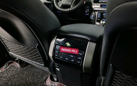 Toyota Land Cruiser Prado 150 рестайлинг 2, 2018 год, 6 250 000 рублей, 23 фотография
