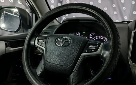 Toyota Land Cruiser Prado 150 рестайлинг 2, 2018 год, 6 250 000 рублей, 25 фотография