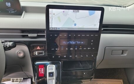 Hyundai Staria, 2021 год, 3 099 000 рублей, 15 фотография