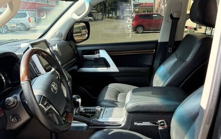 Toyota Land Cruiser 200, 2019 год, 6 750 000 рублей, 3 фотография