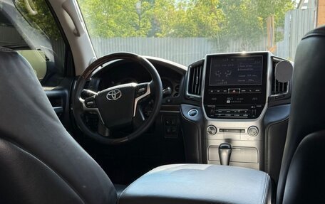 Toyota Land Cruiser 200, 2019 год, 6 750 000 рублей, 4 фотография
