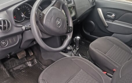 Renault Logan II, 2015 год, 750 000 рублей, 2 фотография