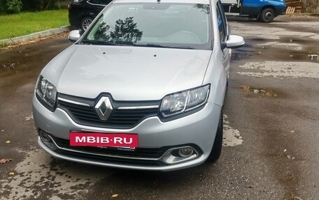 Renault Logan II, 2015 год, 750 000 рублей, 7 фотография
