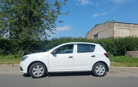 Renault Sandero II рестайлинг, 2016 год, 890 000 рублей, 15 фотография