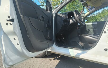 Renault Sandero II рестайлинг, 2016 год, 890 000 рублей, 8 фотография