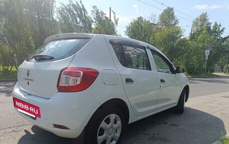 Renault Sandero II рестайлинг, 2016 год, 890 000 рублей, 13 фотография