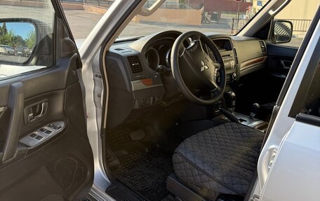 Mitsubishi Pajero IV, 2008 год, 1 680 000 рублей, 24 фотография
