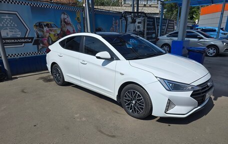 Hyundai Elantra VI рестайлинг, 2020 год, 1 670 000 рублей, 2 фотография