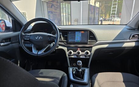 Hyundai Elantra VI рестайлинг, 2020 год, 1 670 000 рублей, 6 фотография