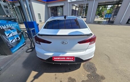 Hyundai Elantra VI рестайлинг, 2020 год, 1 670 000 рублей, 4 фотография