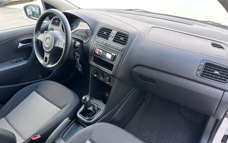 Volkswagen Polo VI (EU Market), 2013 год, 600 000 рублей, 17 фотография