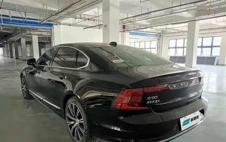 Volvo S90 II рестайлинг, 2022 год, 3 430 080 рублей, 8 фотография