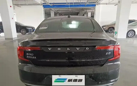 Volvo S90 II рестайлинг, 2022 год, 3 430 080 рублей, 7 фотография