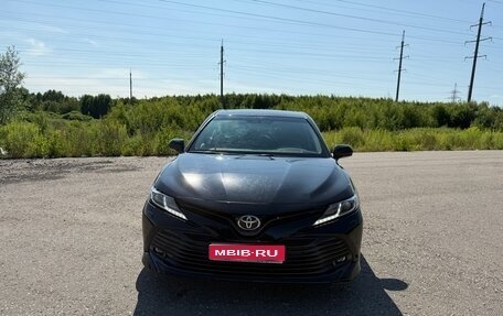 Toyota Camry, 2019 год, 3 047 000 рублей, 1 фотография