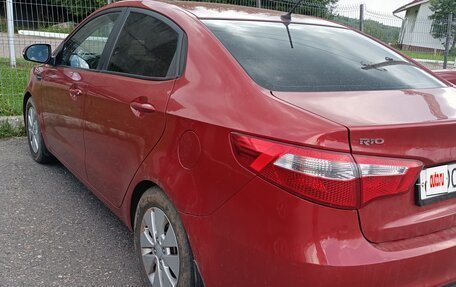 KIA Rio III рестайлинг, 2013 год, 750 000 рублей, 4 фотография