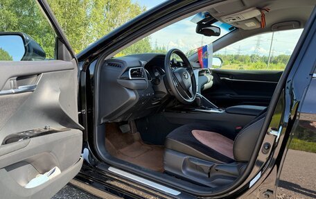 Toyota Camry, 2019 год, 3 047 000 рублей, 10 фотография