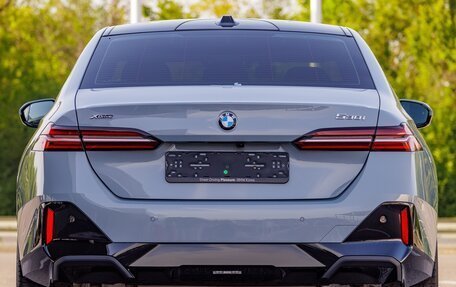 BMW 5 серия, 2025 год, 9 350 000 рублей, 6 фотография