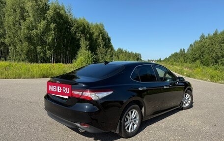 Toyota Camry, 2019 год, 3 047 000 рублей, 4 фотография
