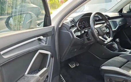 Audi Q3, 2022 год, 2 800 000 рублей, 5 фотография