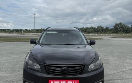 Subaru Outback IV рестайлинг, 2011 год, 1 800 000 рублей, 2 фотография