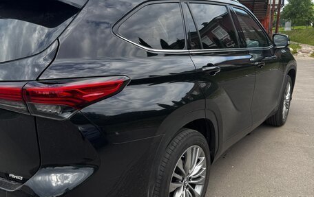 Toyota Highlander, 2023 год, 4 790 000 рублей, 4 фотография