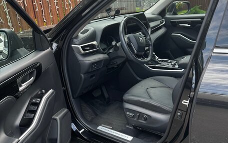 Toyota Highlander, 2023 год, 4 790 000 рублей, 8 фотография