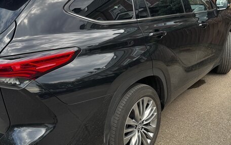 Toyota Highlander, 2023 год, 4 790 000 рублей, 6 фотография