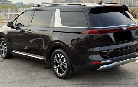 KIA Carnival, 2021 год, 3 150 000 рублей, 4 фотография