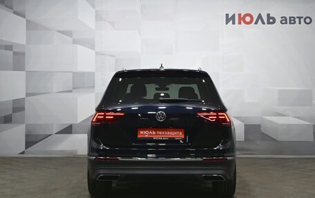 Volkswagen Tiguan II, 2019 год, 2 880 000 рублей, 4 фотография