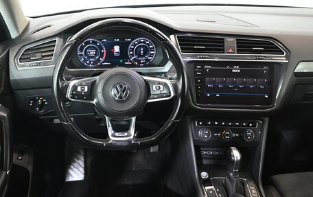 Volkswagen Tiguan II, 2019 год, 2 880 000 рублей, 14 фотография