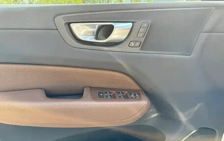 Volvo XC60 II, 2022 год, 3 050 080 рублей, 4 фотография