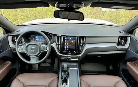 Volvo XC60 II, 2022 год, 3 050 080 рублей, 2 фотография