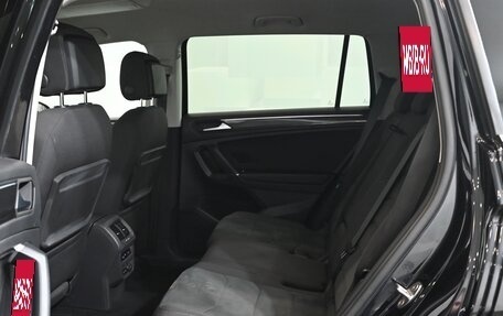 Volkswagen Tiguan II, 2019 год, 2 880 000 рублей, 19 фотография