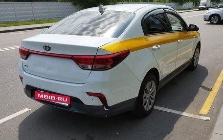 KIA Rio IV, 2018 год, 770 000 рублей, 2 фотография