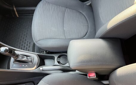 Hyundai Solaris II рестайлинг, 2016 год, 1 150 000 рублей, 12 фотография