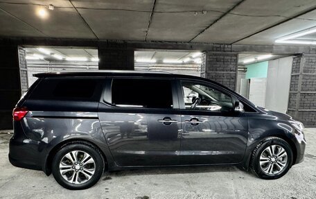KIA Carnival III, 2019 год, 1 998 000 рублей, 4 фотография