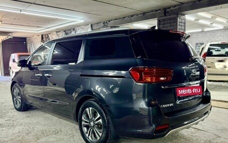 KIA Carnival III, 2019 год, 1 998 000 рублей, 8 фотография