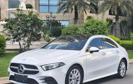 Mercedes-Benz A-Класс, 2020 год, 1 700 045 рублей, 1 фотография